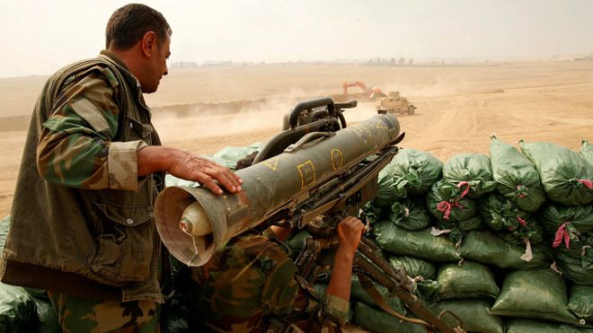 تشارك قوات البيشمركة الكردية في معركة الموصل